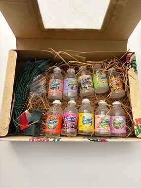 Vtg 1995 Snapple Holiday String Lights 14’ String of 10 Lights & Snapple Labels